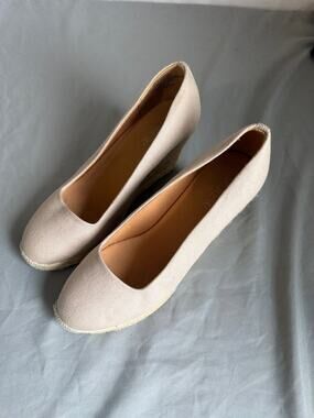 J. Crew Wedge Shoes size 6
